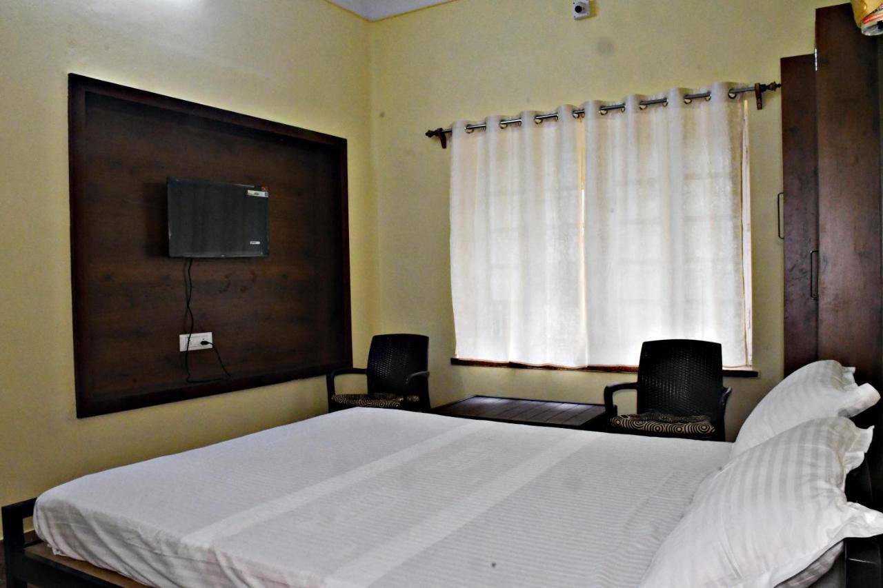 Jhargram Eshani Hotels And Guest House Extérieur photo